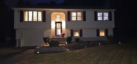 30 Hemlock St, Raynham, MA 02767 photo 27