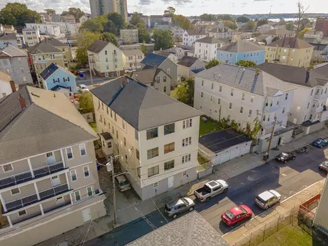 72 Pitman St, Fall River, MA 02723 photo 2