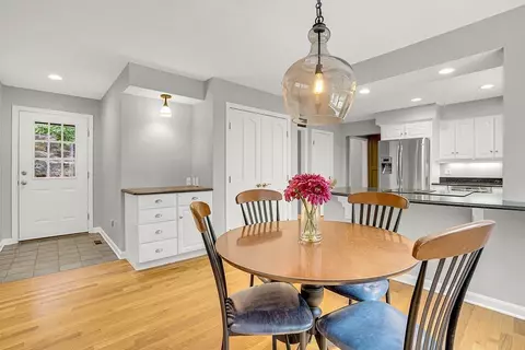 41 South St, Upton, MA 01568 photo 11