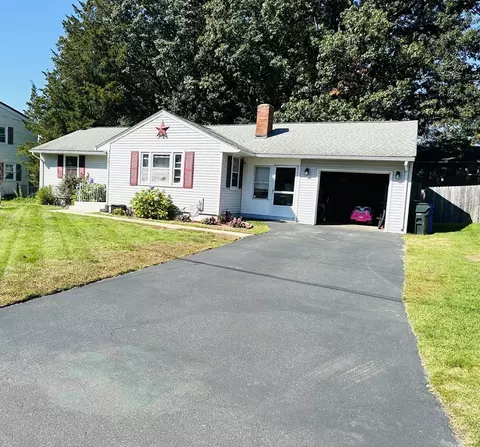 38 Kittrell St, Springfield, MA 01119 photo 4