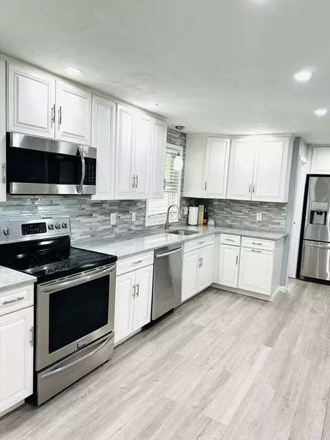 38 Kittrell St, Springfield, MA 01119 photo 11
