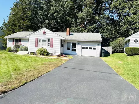 38 Kittrell St, Springfield, MA 01119 photo 3