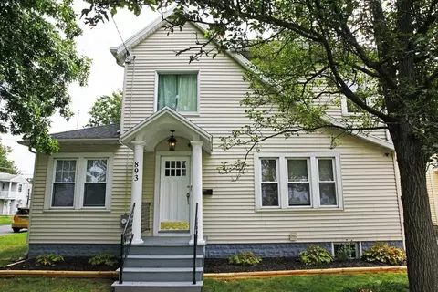 893 St James Ave, Springfield, MA 01104