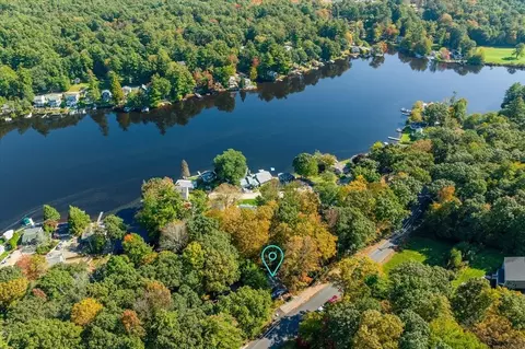 117 Maybrook Rd, Holland, MA 01521