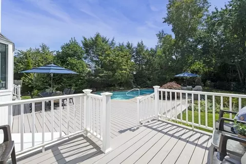 8 Meadow Rd, Beverly, MA 01915 photo 18