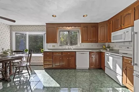 8 Meadow Rd, Beverly, MA 01915 photo 10