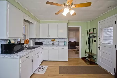 95 School St, Warren, MA 01083 photo 3