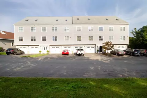 273 Draper St #6, Fall River, MA 02724 photo 3