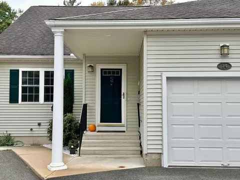 161 Federal St #14, Belchertown, MA 01007