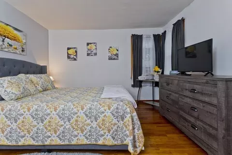 62 Mayfair Ave, Springfield, MA 01104 photo 22