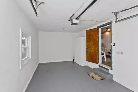 62 Mayfair Ave, Springfield, MA 01104 photo 7