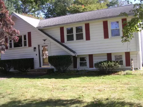 44 Douglas Dr, Bridgewater, MA 02324