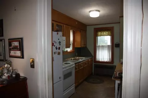 32 Grandview St, Springfield, MA 01118 photo 5