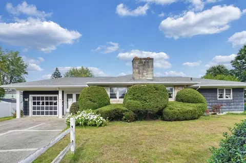 38 Dillon St, Chicopee, MA 01013