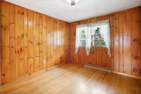 38 Dillon St, Chicopee, MA 01013 photo 13