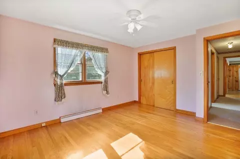 38 Dillon St, Chicopee, MA 01013 photo 14