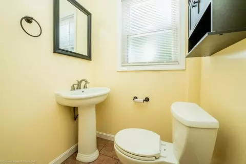 150 Crawford, Fall River, MA 02724 photo 22