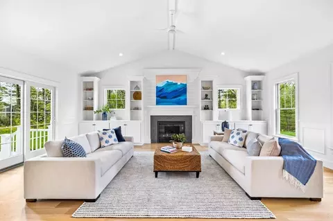 4 Jordan Way, Hingham, MA 02043