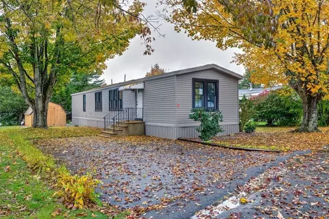 12 Buckboard Pass, Brookfield, MA 01506