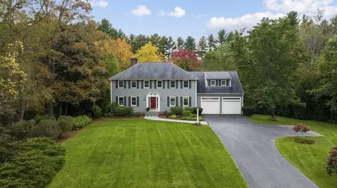 10 Blossom Ln, Wayland, MA 01778