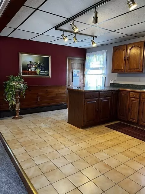 154 Tower St, Fall River, MA 02724 photo 10