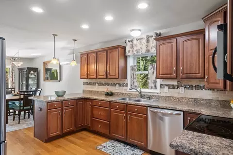 17 David St, Acushnet, MA 02743 photo 10