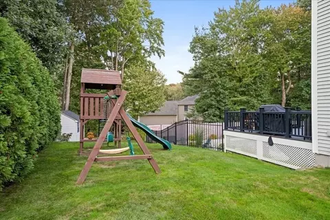 22 Wildflower Dr, Sutton, MA 01590 photo 36