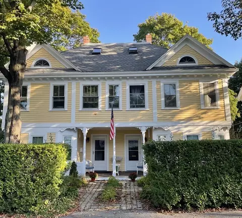 24 Desmond Ave #1, Manchester, MA 01944