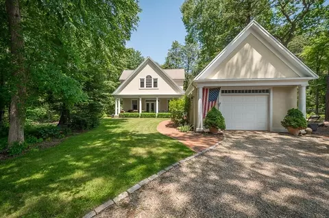 1 Bigwood, Manchester, MA 01944