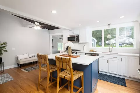 362 Webster St, Hanover, MA 02339 photo 5