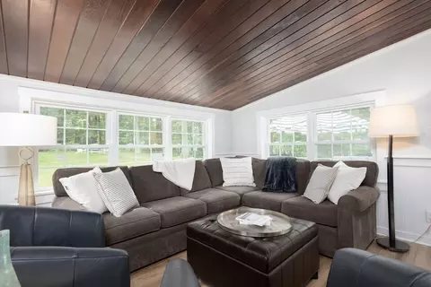 362 Webster St, Hanover, MA 02339 photo 9