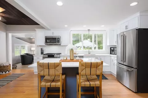 362 Webster St, Hanover, MA 02339 photo 4