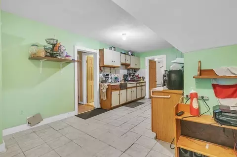 32 Mapledell St, Springfield, MA 01109 photo 32