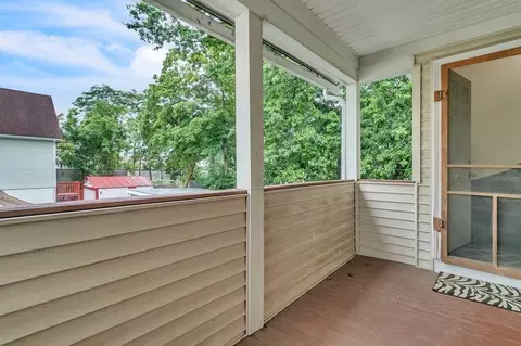 32 Mapledell St, Springfield, MA 01109 photo 4