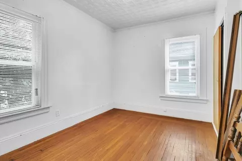 32 Mapledell St, Springfield, MA 01109 photo 5