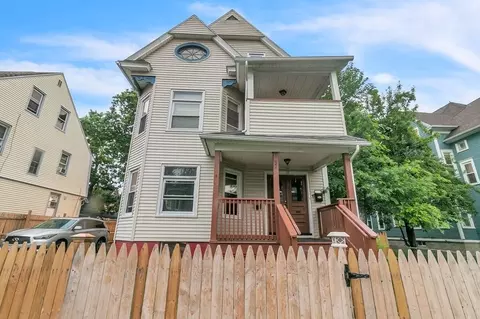 32 Mapledell St, Springfield, MA 01109 photo 2