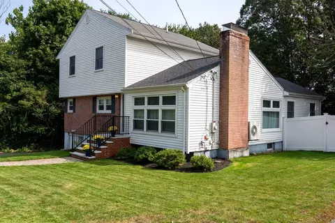 114 Russell St, Woburn, MA 01801