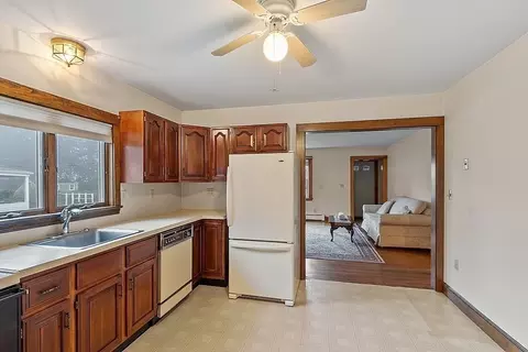 9 Garfield Ave, Danvers, MA 01923 photo 16
