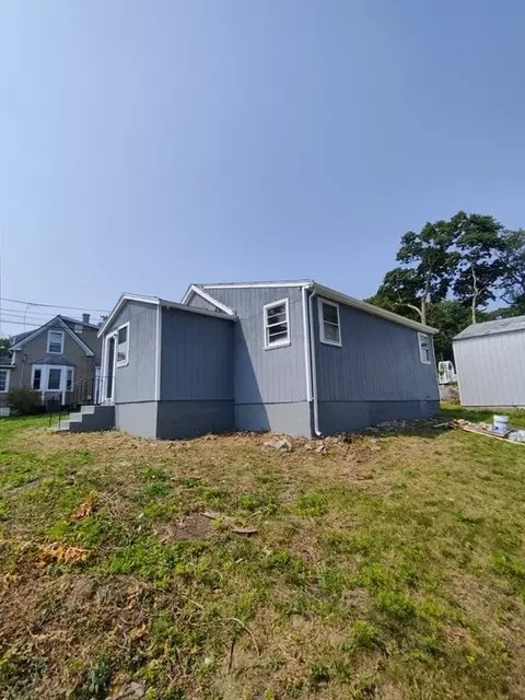 21 Ely St, Randolph, MA 02368 photo 3