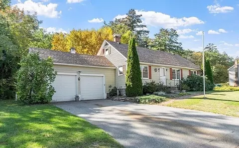 612 Rindge Rd, Fitchburg, MA 01420
