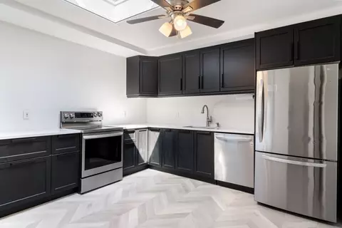 2 Larose Pl #25, Boston, MA 02135