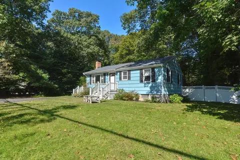 162 Green St, Foxboro, MA 02035