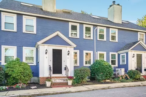 7 Lime St #7, Newburyport, MA 01950