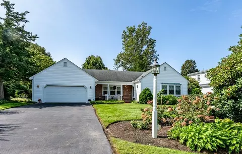 41 Joyce Anne Rd, Barnstable, MA 02632