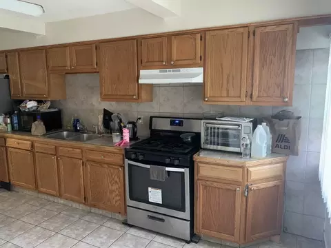 60 E Alvord St, Springfield, MA 01108 photo 14