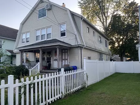 60 E Alvord St, Springfield, MA 01108 photo 4