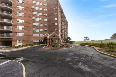 3 Seal Harbor Rd #133, Winthrop, MA 02152