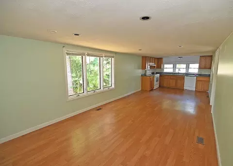 62 Alice Ave, Wareham, MA 02538 photo 4