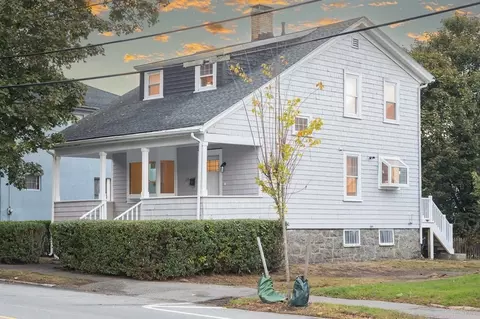 19 Jackson St, Salem, MA 01970