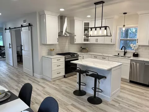 11 Riverview Ave, Danvers, MA 01923 photo 4